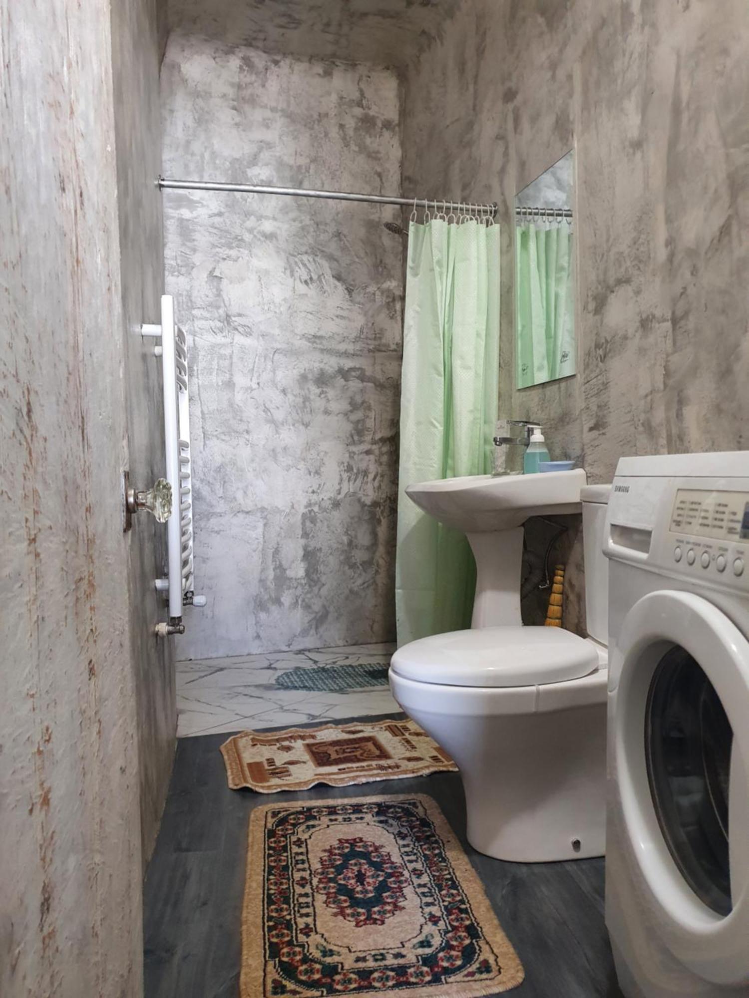 Authentic Apartment In The Centre Кишинёв Экстерьер фото